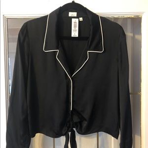 WILFRED black Silk Peaufiner Blouse - never worn, with tags perfect condition.